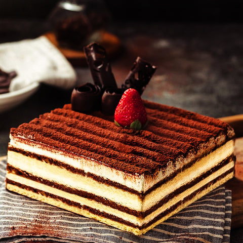 Tiramisu Cake