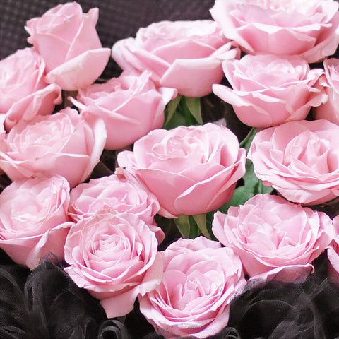 Black Pink Bouquet