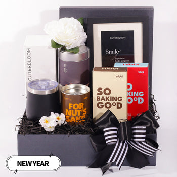 Signature Christmas & New Year Deluxe Hampers