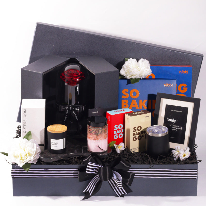 Signature Evergreen Grande Hampers