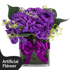 Kaia in Vase