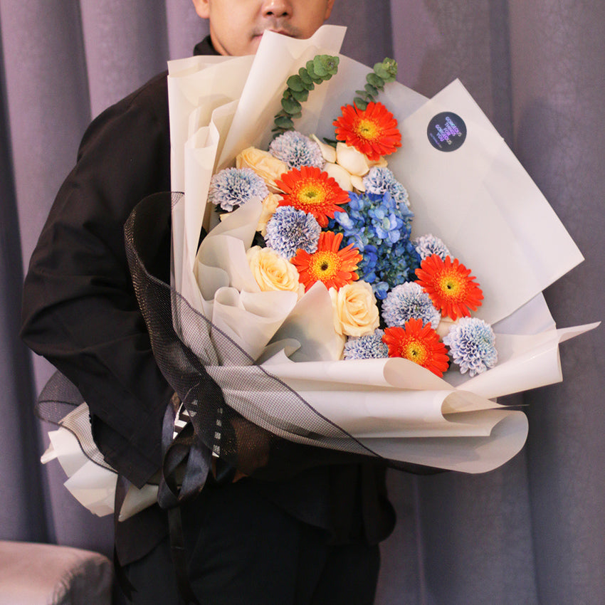 Love Parade Bouquet