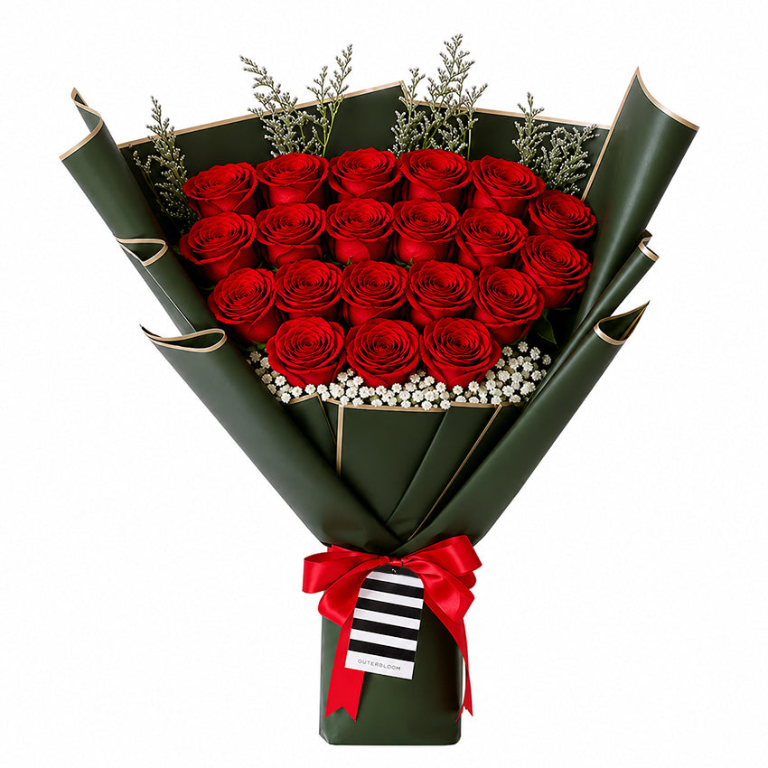 Classic Midnight Hand Bouquet - Fiery Red