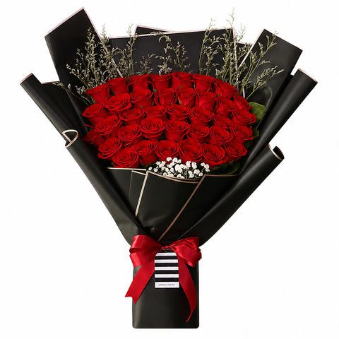 Classic Midnight Hand Bouquet - Fiery Red