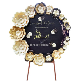 Goldilocks Paper Flower Board