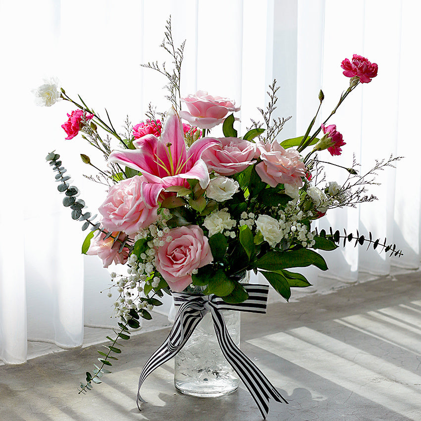 Pink Delicate in Vase