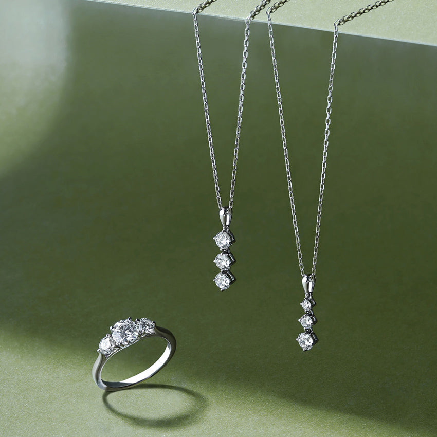 Sol et Terre Trilogy Diamond Pendant Necklace