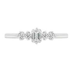 Sol et Terre Petite Emerald Dotted Band Ring