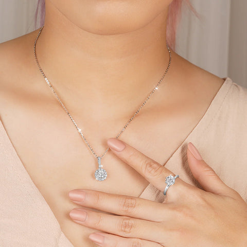 Sol et Terre Round Diamond Pendant with Scalloped Edge