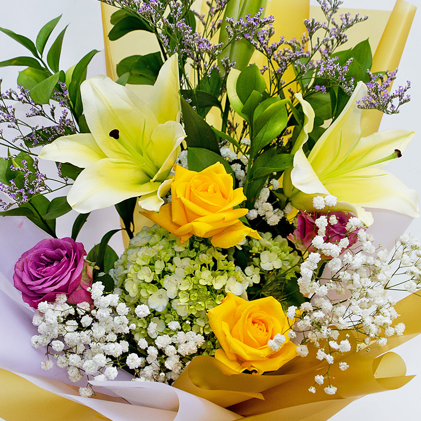 Shiny Lily Bouquet