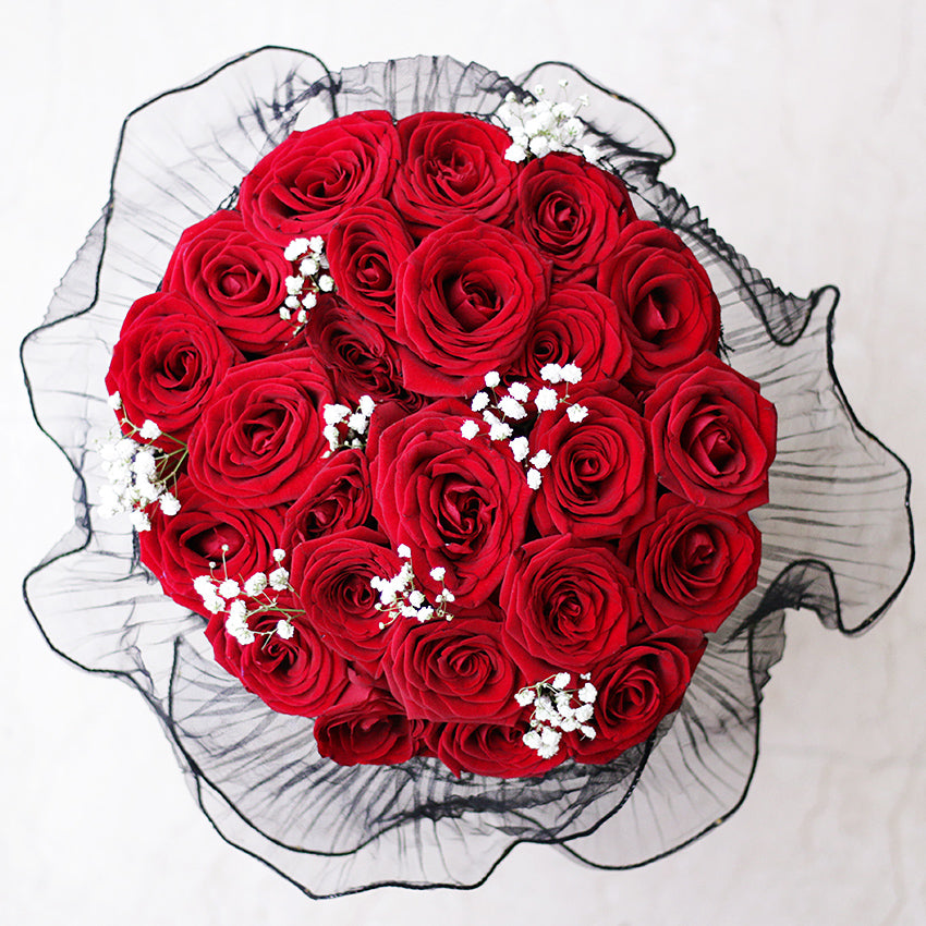 Signature Midnight Kiss Bouquet - Grande