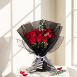 Signature Midnight Kiss Bouquet - Deluxe