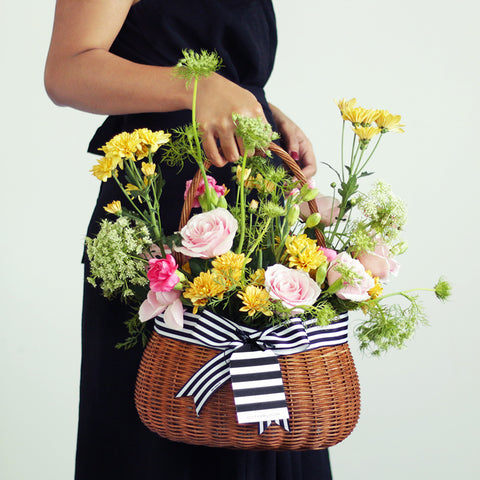 Sweet Paradise in Basket