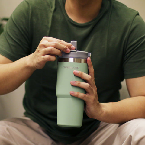 Outerbloom Personalized Tumbler Titan Green Verde - 500 mL