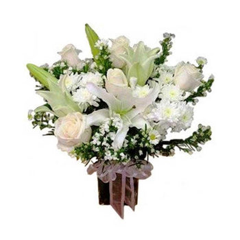 White Lily And Roses in Vase