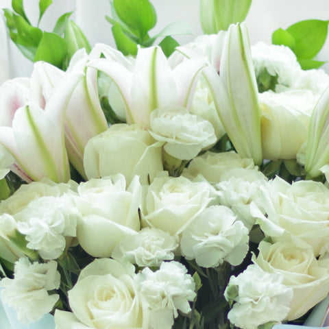 Beautiful in White Bouquet