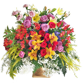 Glorious Floralia in Vase