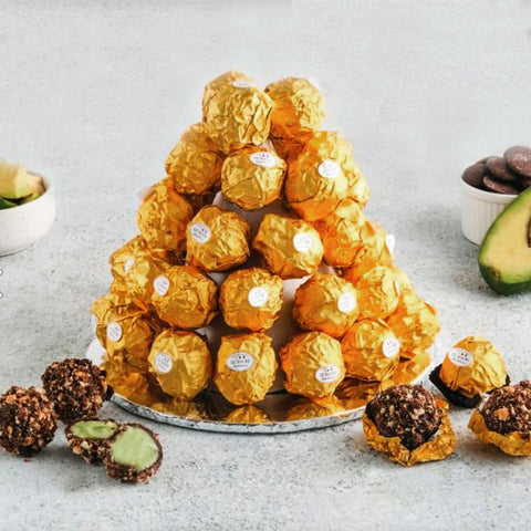 Le Sucre Premium Avocado Mousse with Crunchy Callebaut Chocolate & Regal