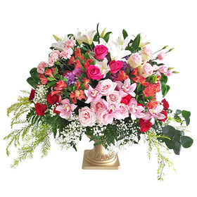 Marvelous Gardena in Vase