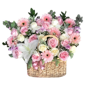Gambar Blushy Rose Basket Jenis Bunga