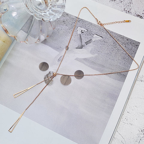 Triangle Bond Necklace